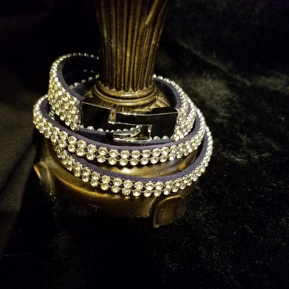 Wrap Twisted Rhinestone Bracelet - Picture 2 of 8